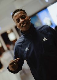 Sibusiso Zuma besøger Fanshoppen