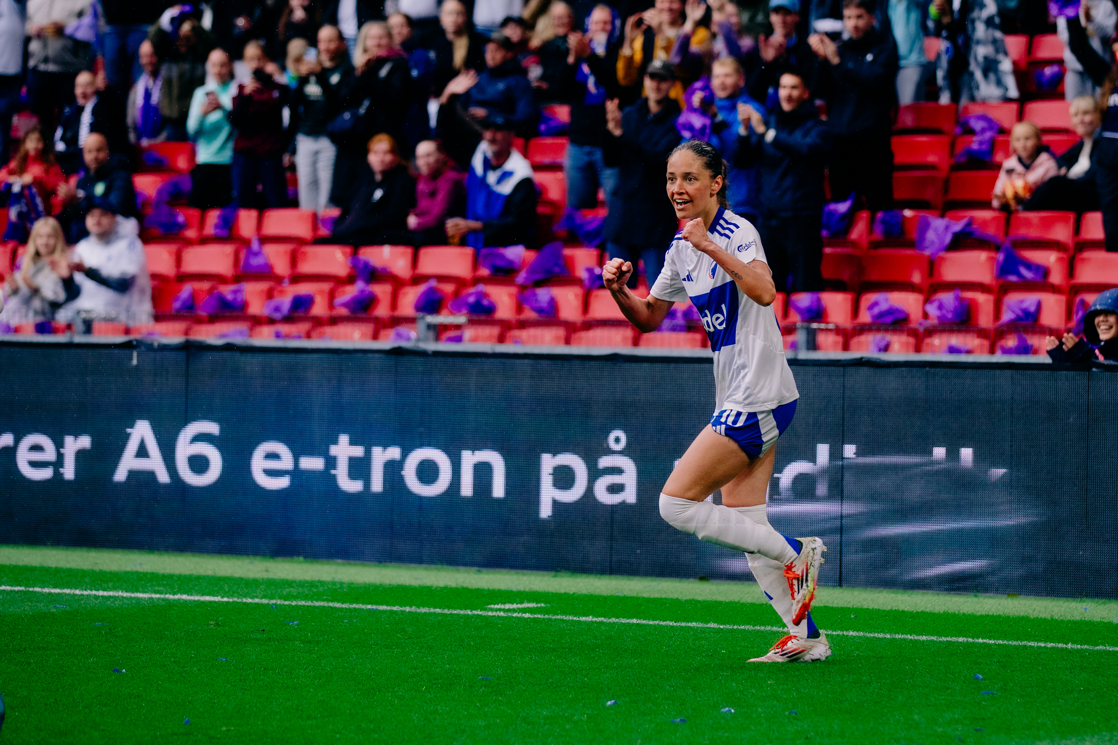 FCKs kvinder vandt 2-1 over Næstved HG i deres historiske kamp i Parken