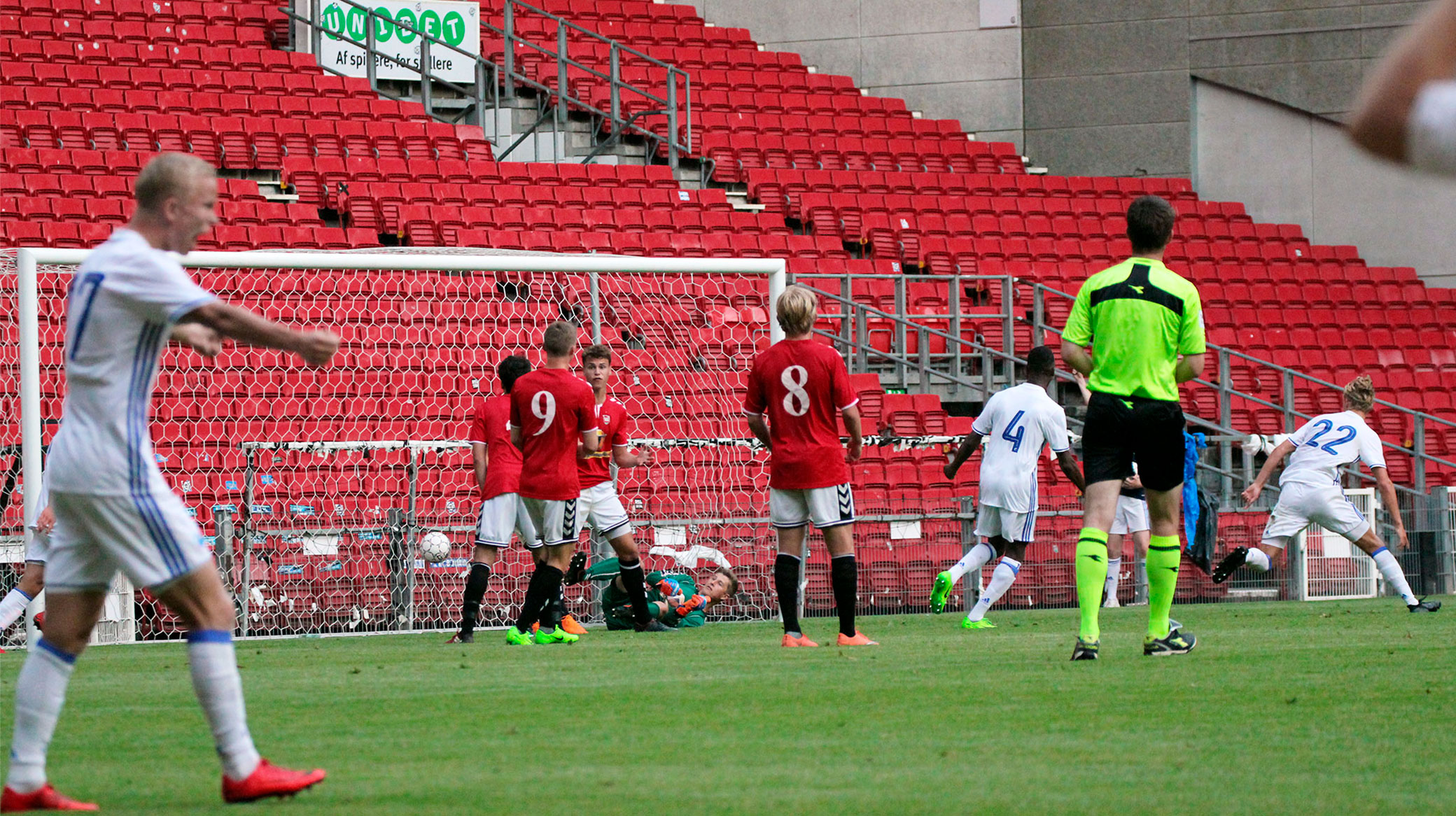 Morten Hjulmand scorer for U19