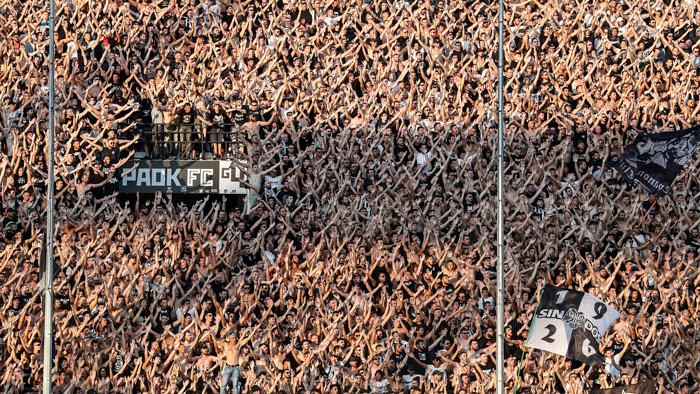 PAOK-fans på G4