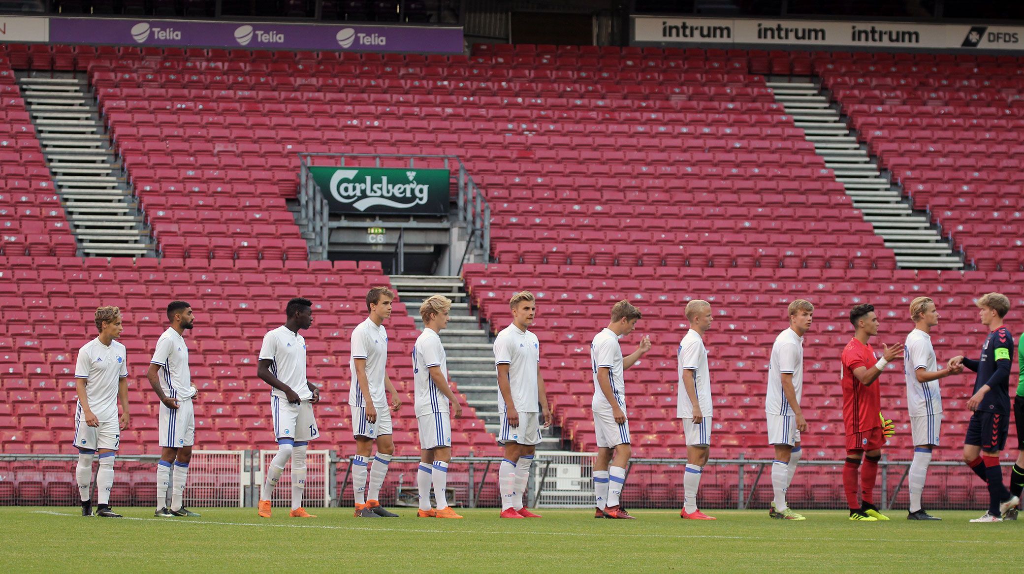 U19 linet op i Telia Parken før kampen mod AGF U19 linet op i Telia Parken før kampen mod AGF