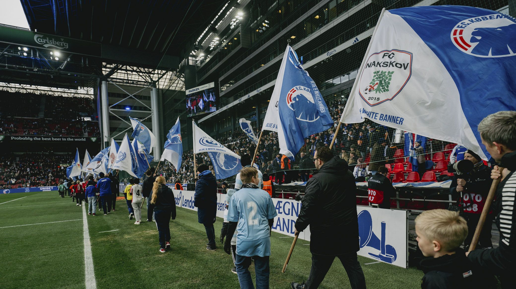 Blue and White Banner Day i Parken