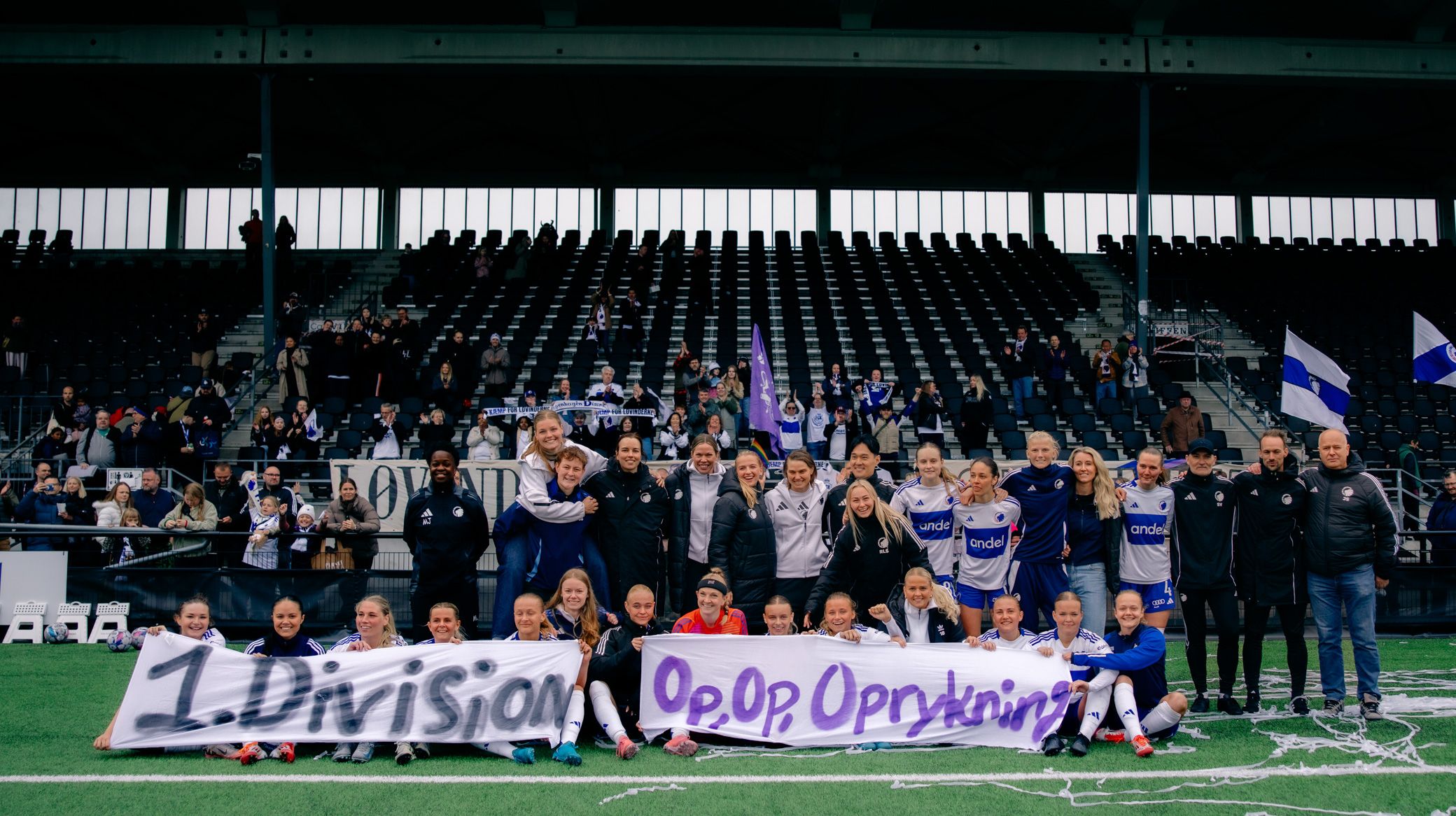 F.C. Københavns kvindehold fejrer oprykning til 1. division F.C. Københavns kvindehold fejrer oprykning til 1. division