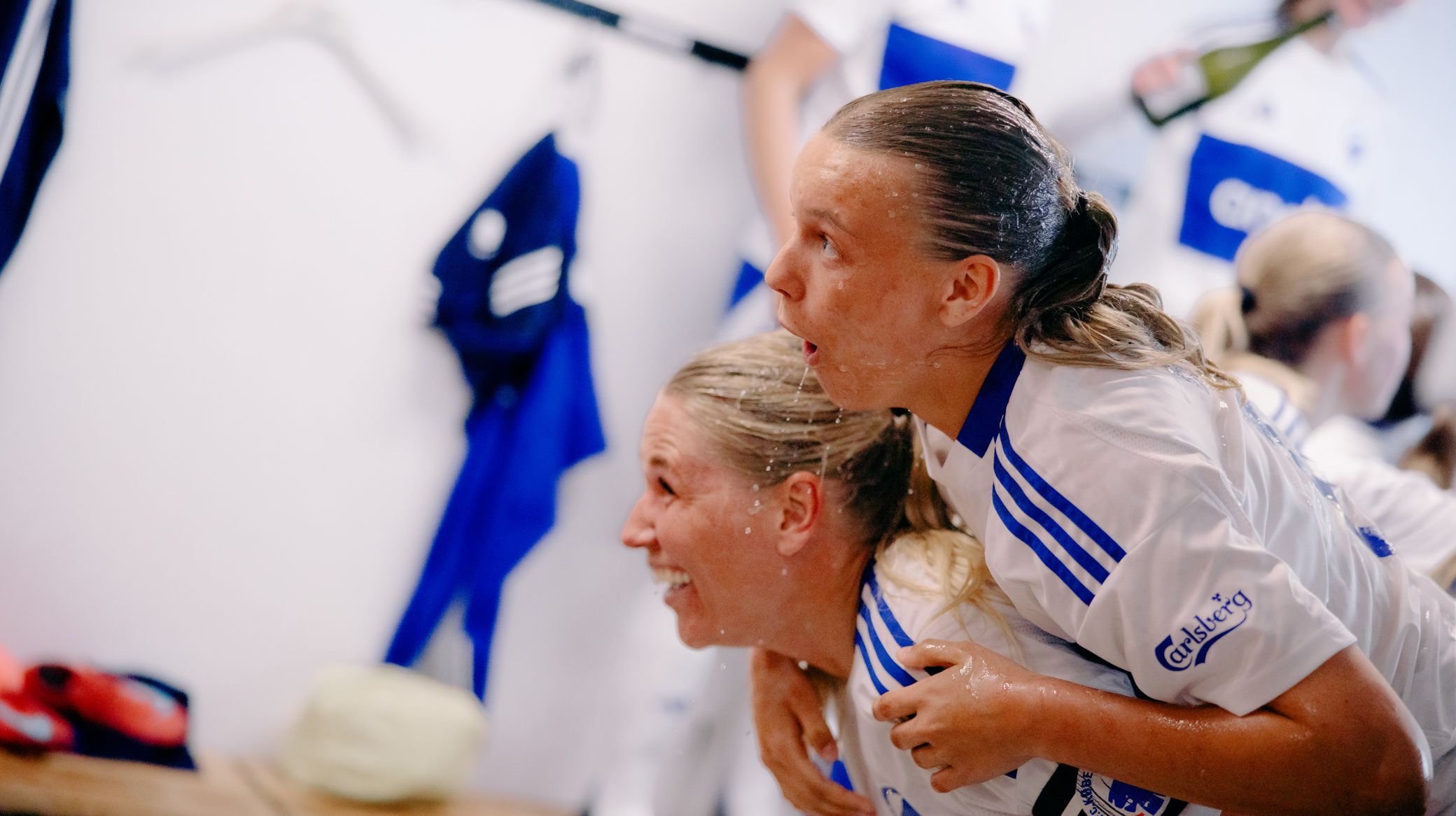 F.C. Københavns kvindehold fejrer oprykning til 1. division F.C. Københavns kvindehold fejrer oprykning til 1. division