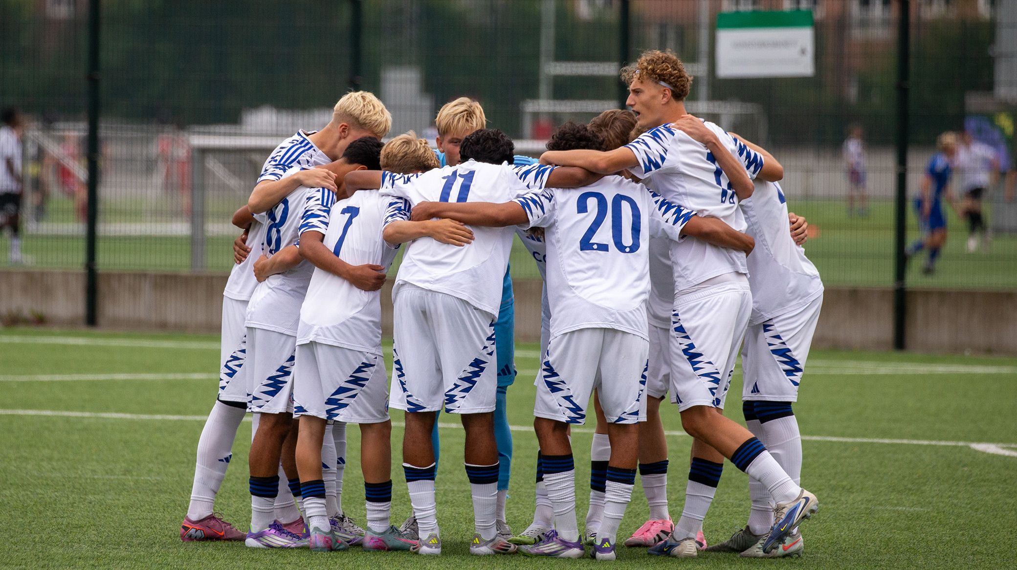 F.C. Københavns U17-hold samles før kickoff