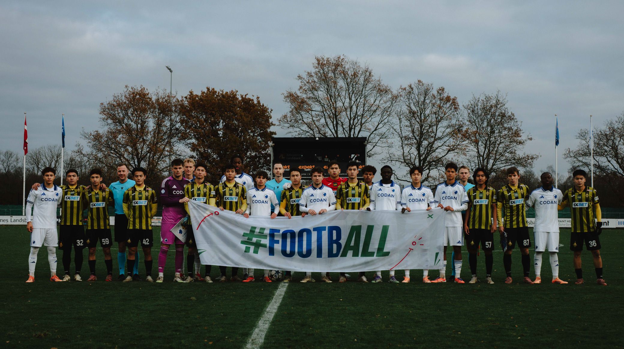 Fælles holdfoto med F.C. København og Kairat Almaty