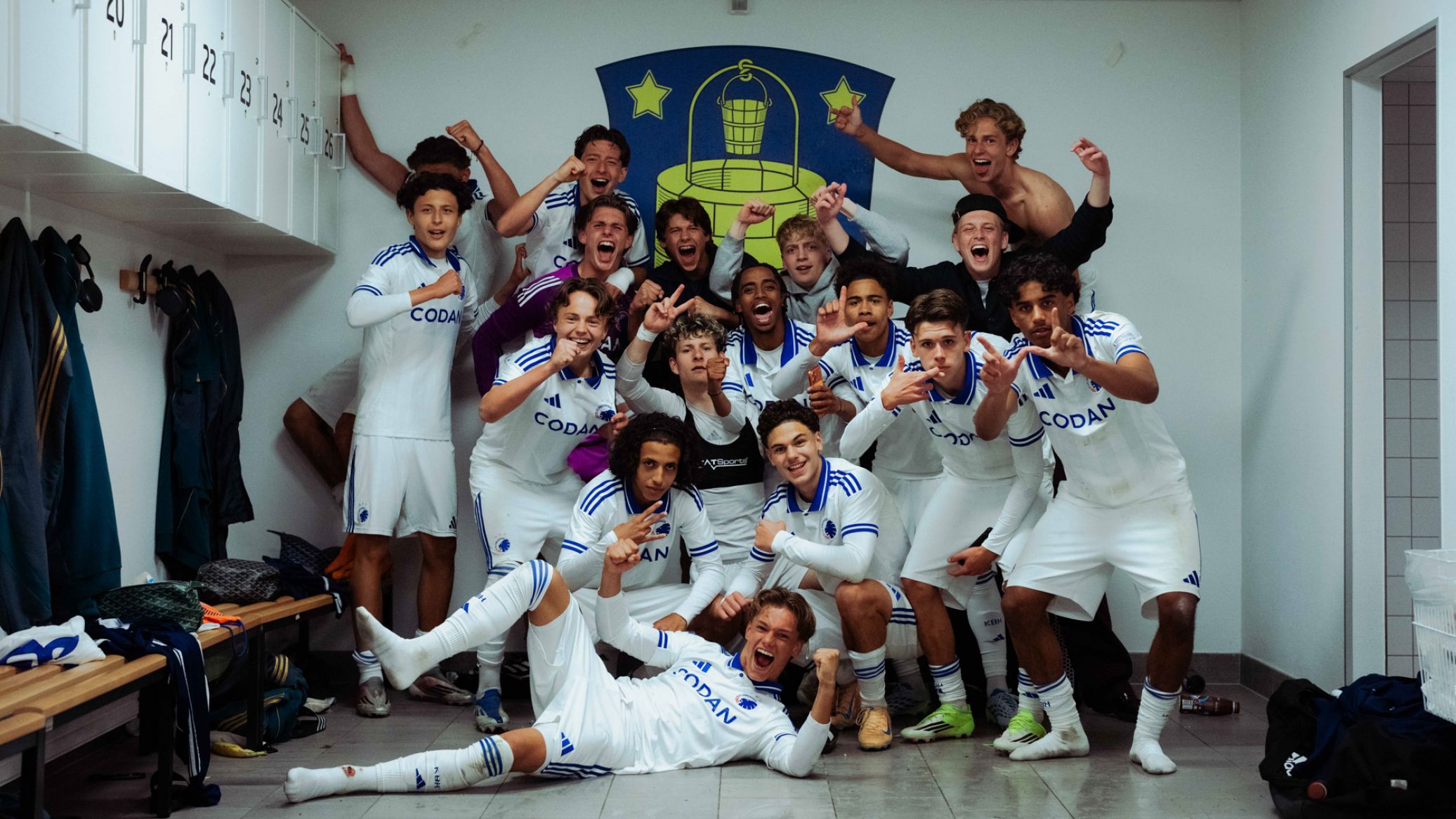 U17-drengene jubler efter semifinale-sejren i Brøndby