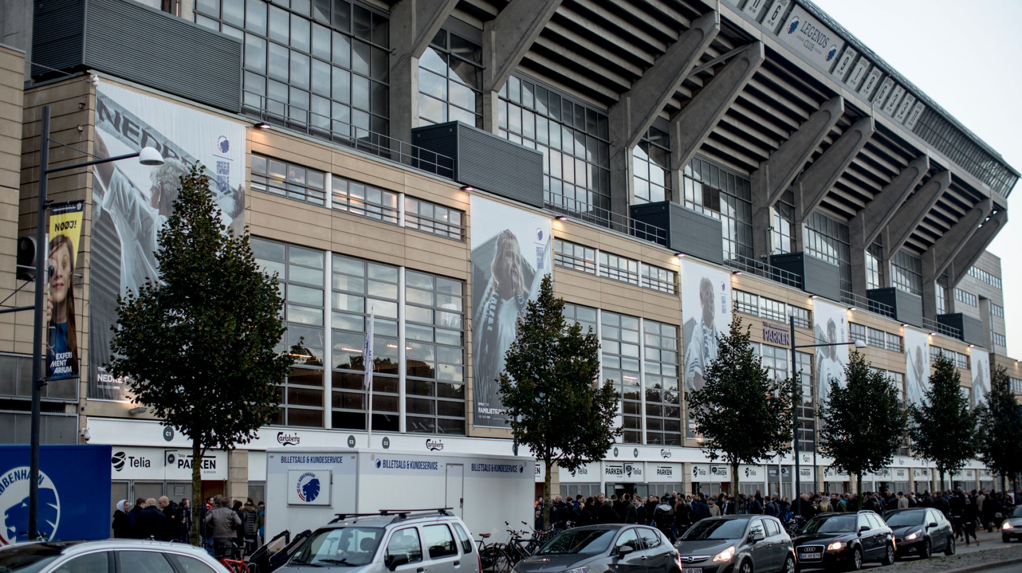 Telia Parken - uden for før kampstart Telia Parken - uden for før kampstart
