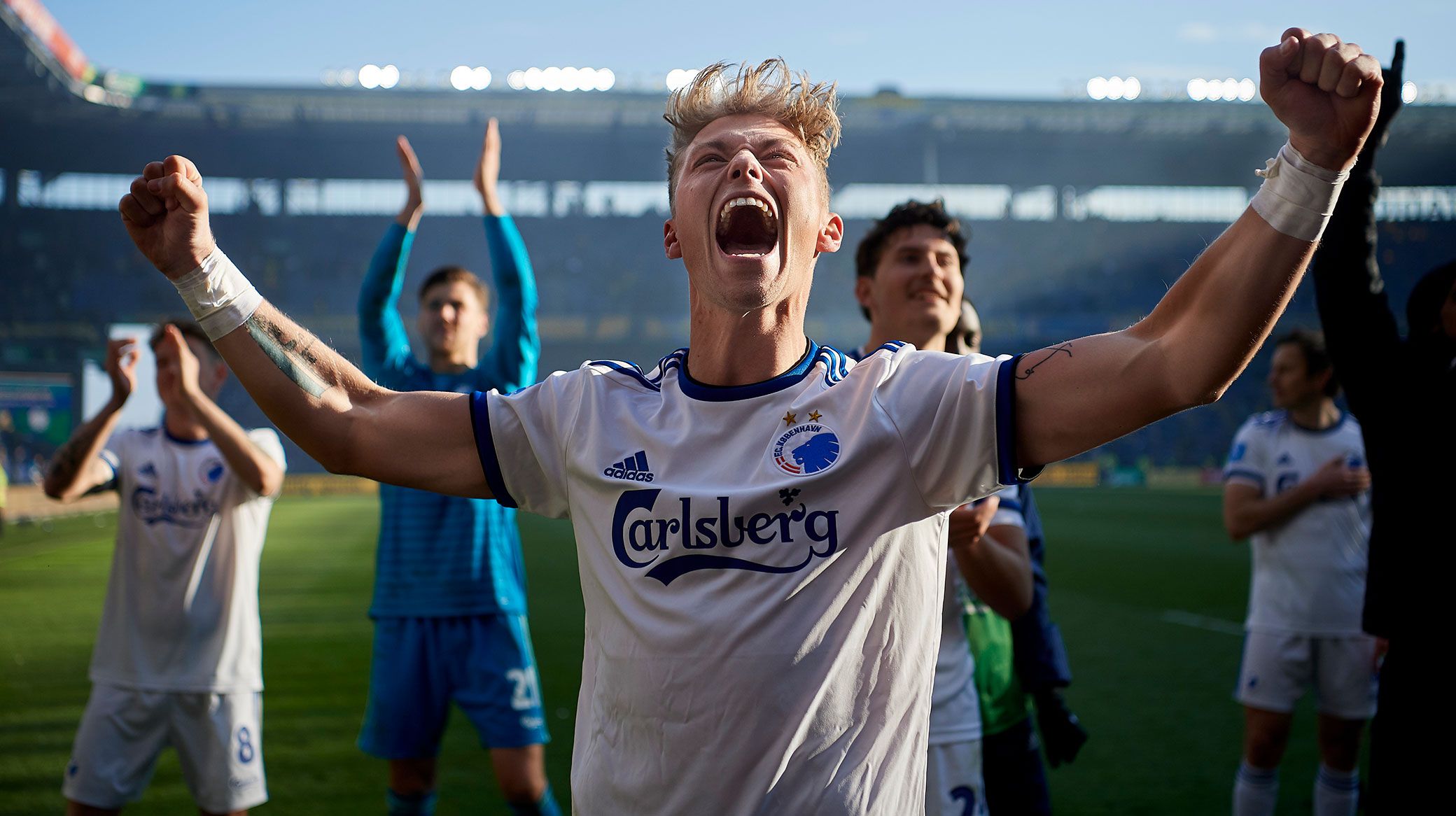 Viktor Fischer Viktor Fischer