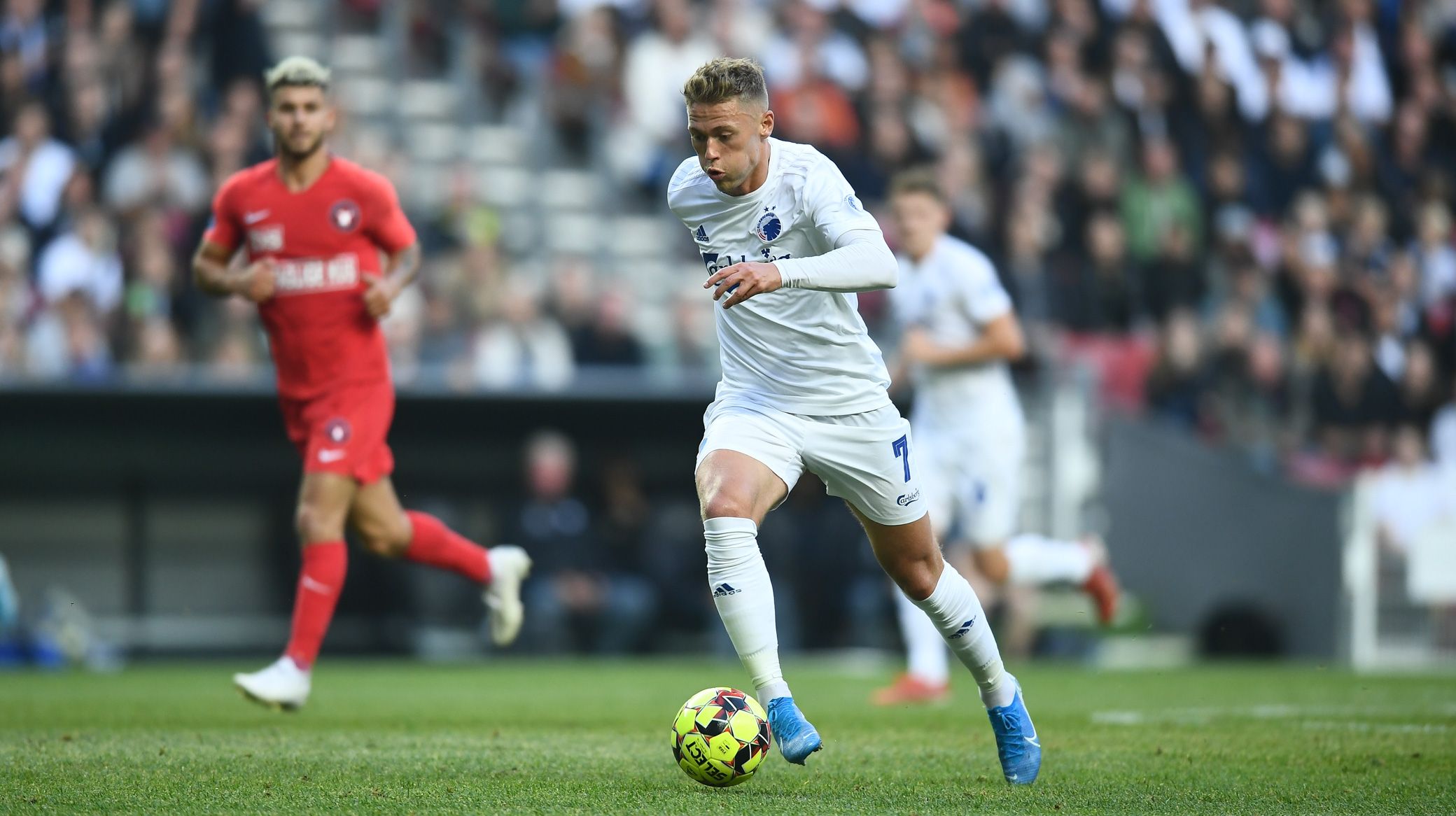 Viktor Fischer Viktor Fischer