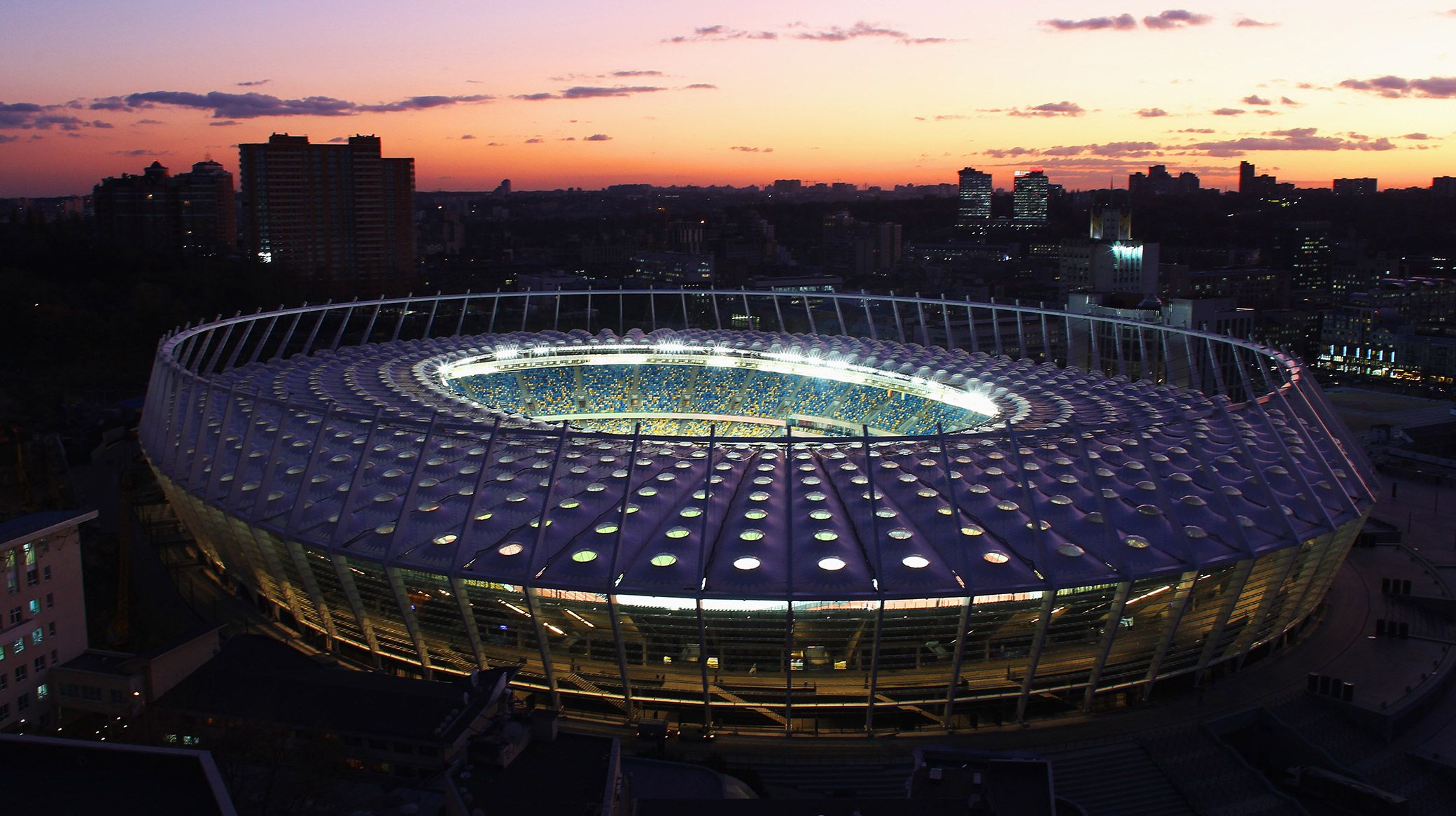 Olimpiyskiy Stadion i Kiev