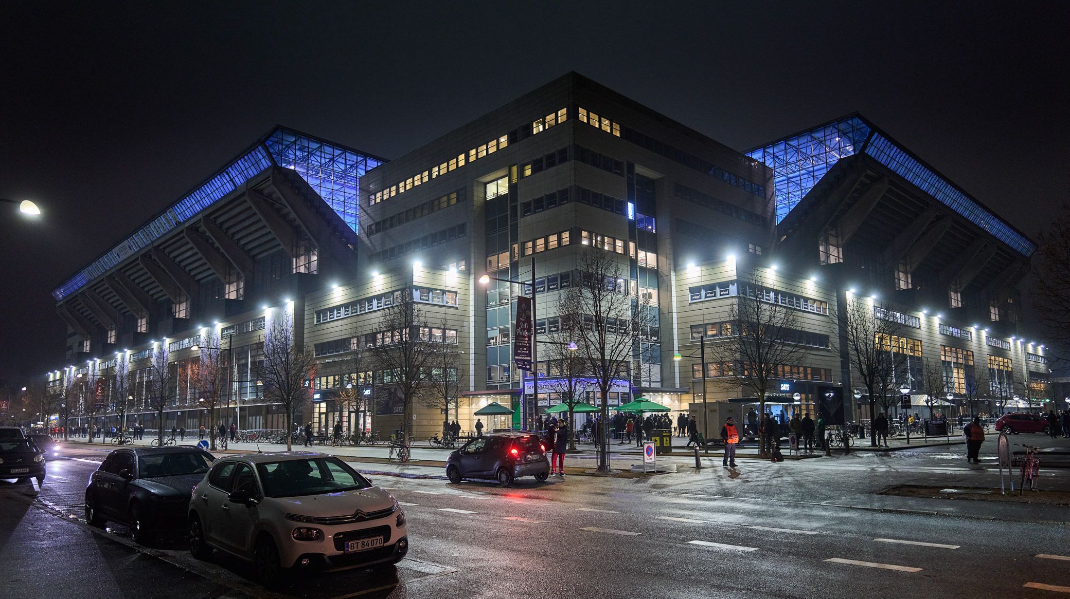 Parken by night