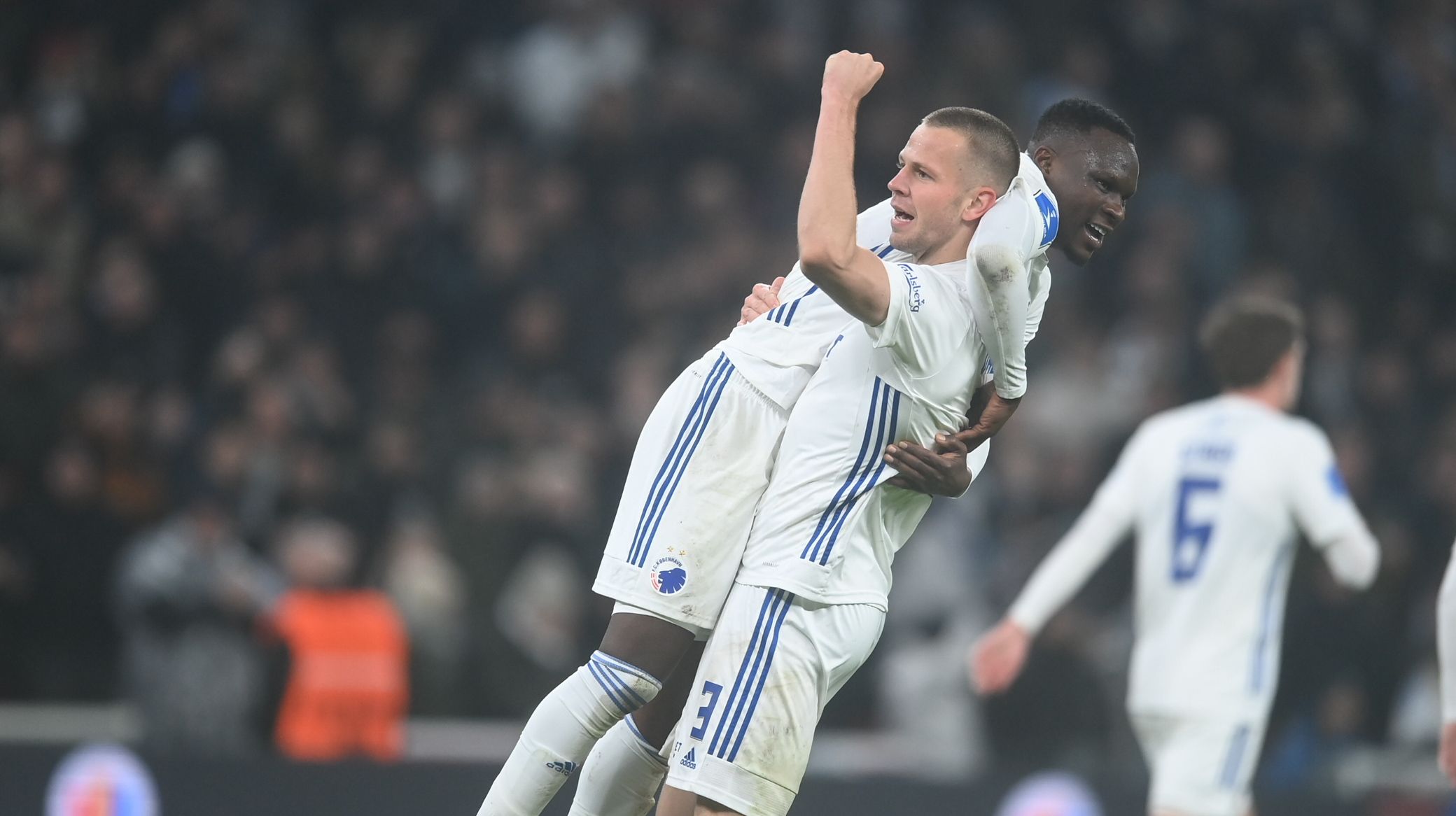 Denis Vavro og Khouma Babacar Denis Vavro og Khouma Babacar