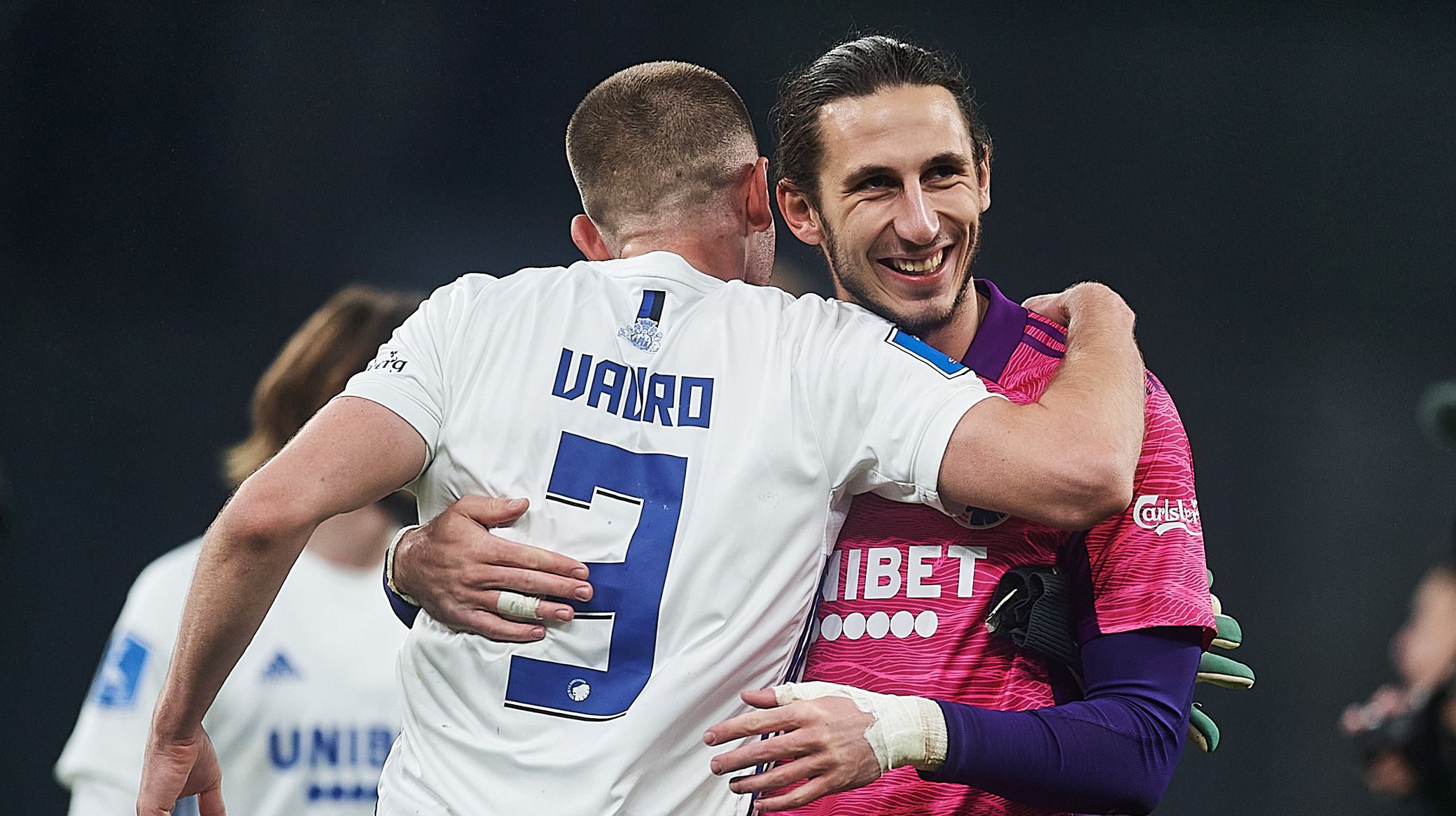 Kamil Grabara og Denis Vavro Kamil Grabara og Denis Vavro