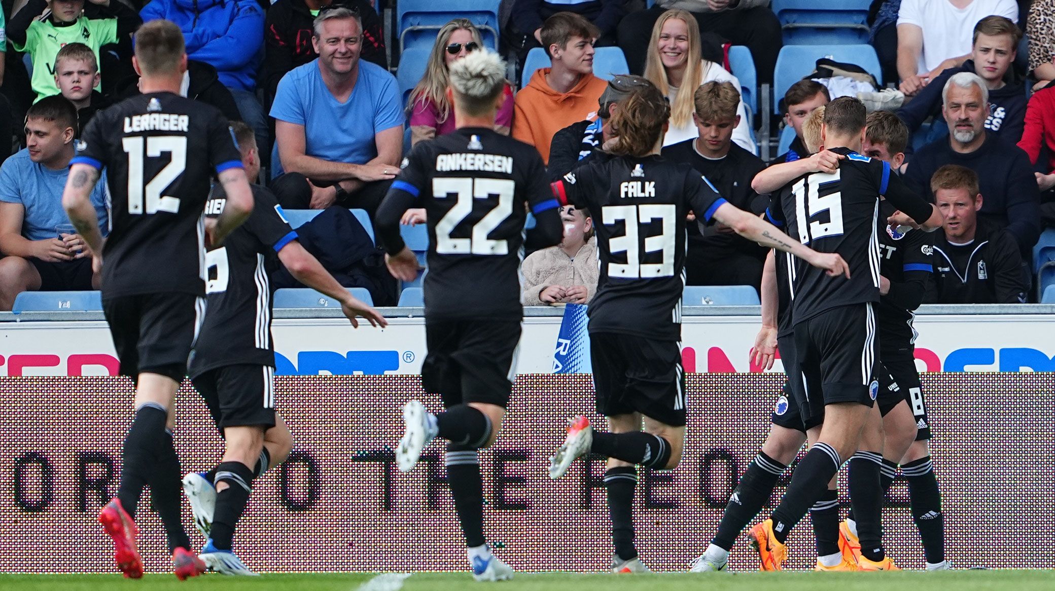 Jubel efter scoring Jubel efter scoring