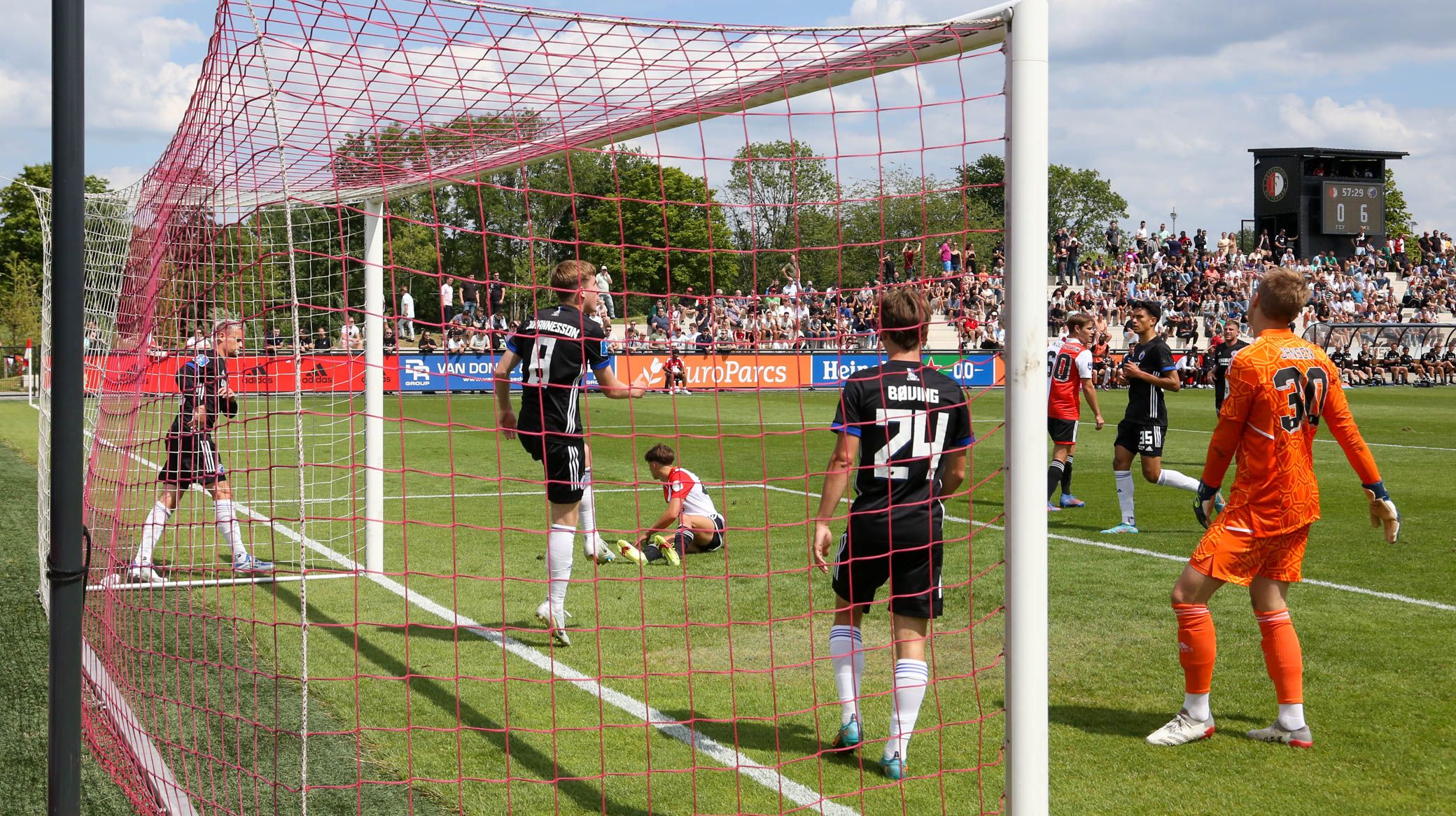 Isak Johannesson jubler efter 7-0-målet Isak Johannesson jubler efter 7-0-målet