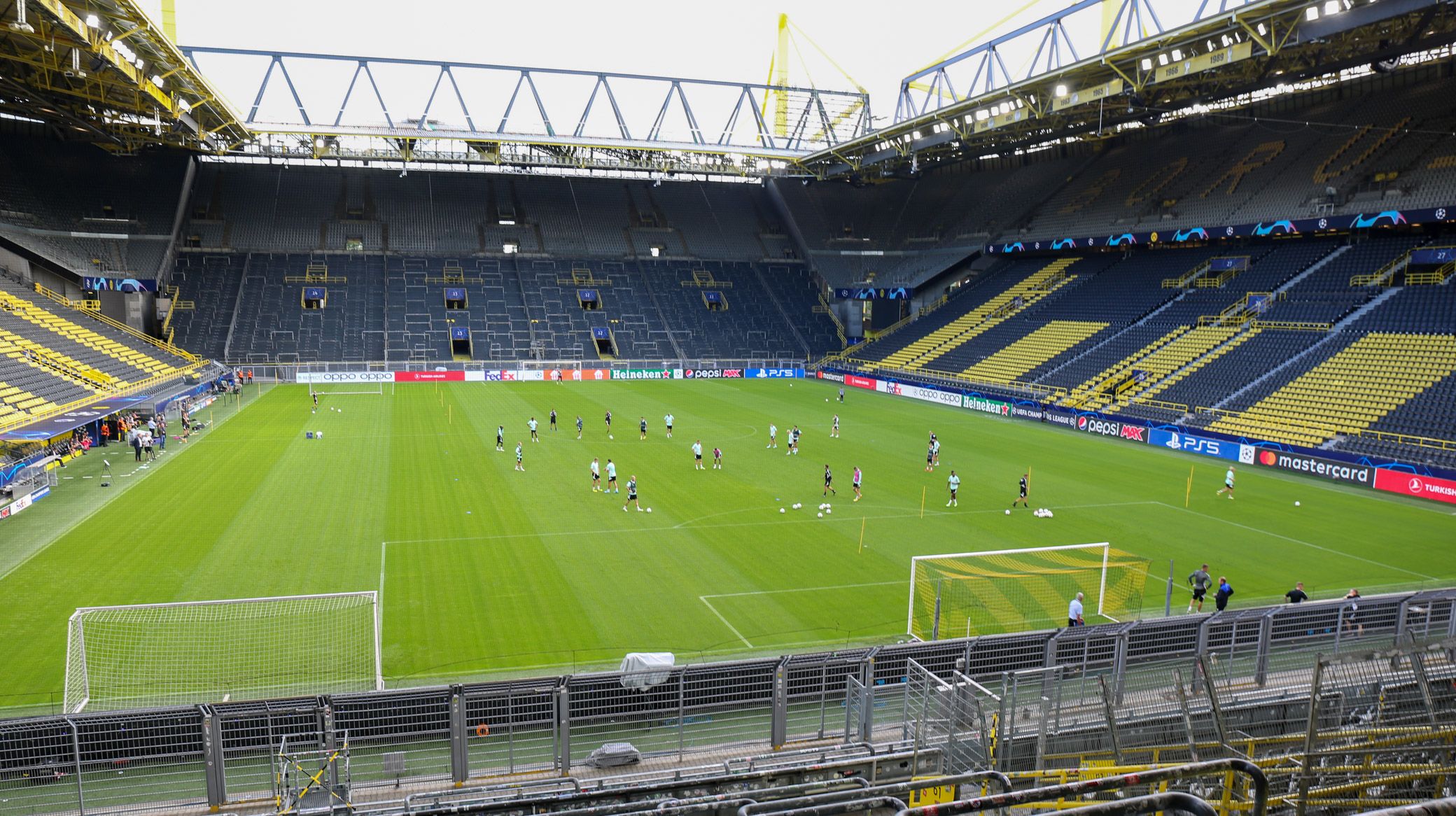 Træning på BVB Stadion Dortmund Træning på BVB Stadion Dortmund