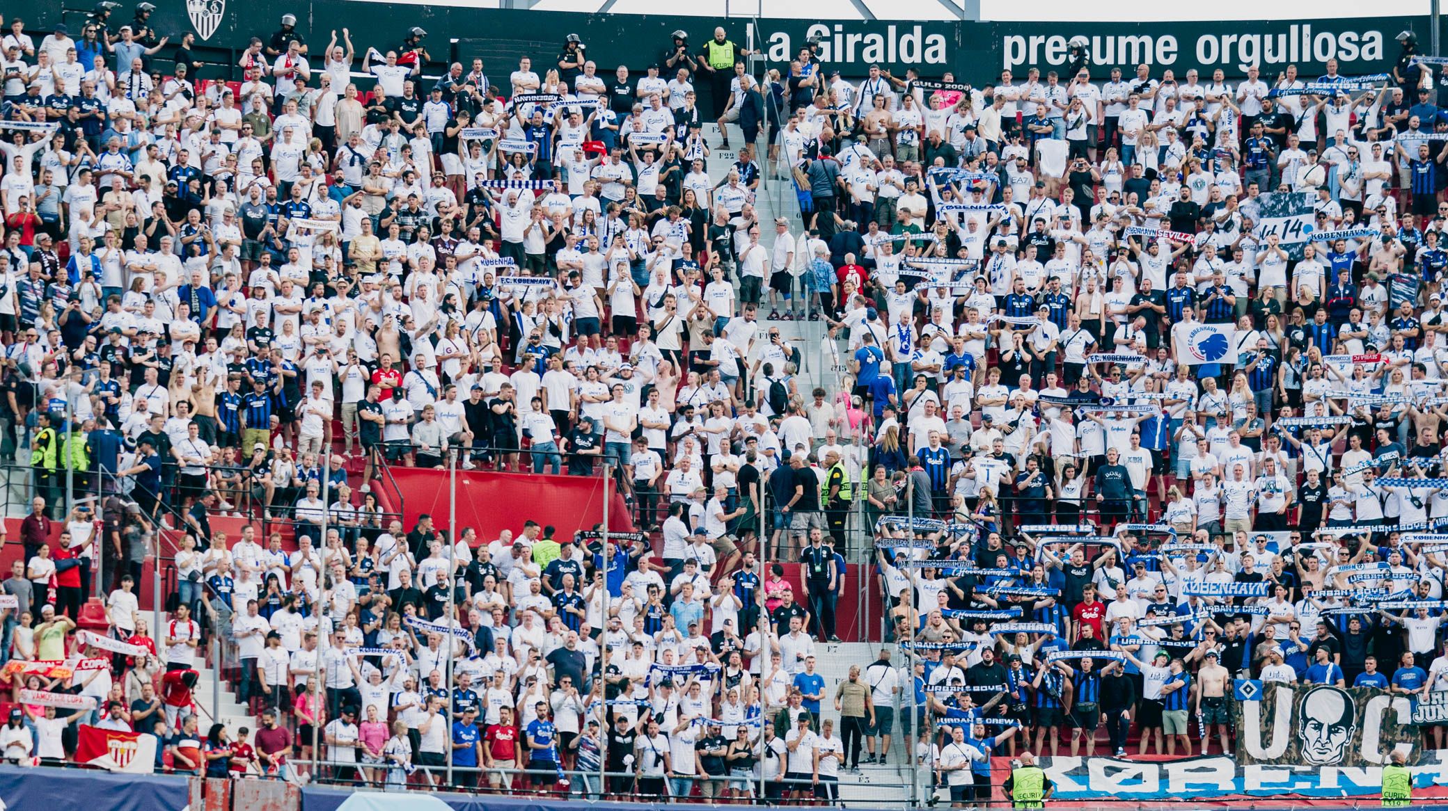 F.C. København klager over behandlingen af fans i Sevilla F.C. København