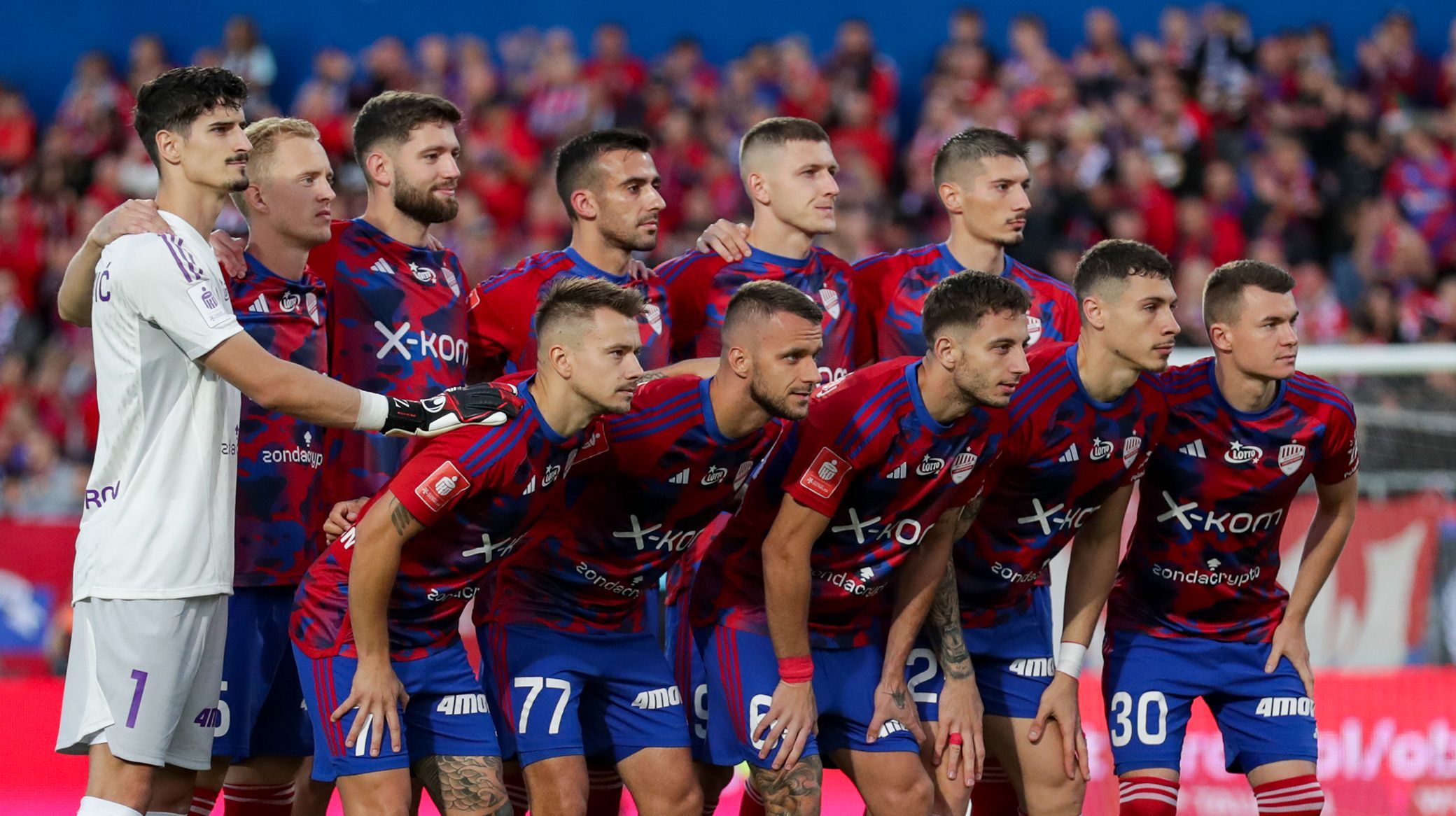 Rakow Chestochowa holdfoto før hjemmekampen mod Aris Limassol Rakow Chestochowa holdfoto før hjemmekampen mod Aris Limassol