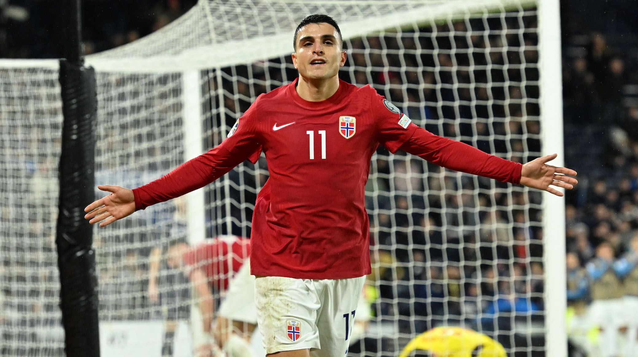 Mohamed Elyounoussi jubler efter målet mod Skotland Mohamed Elyounoussi jubler efter målet mod Skotland
