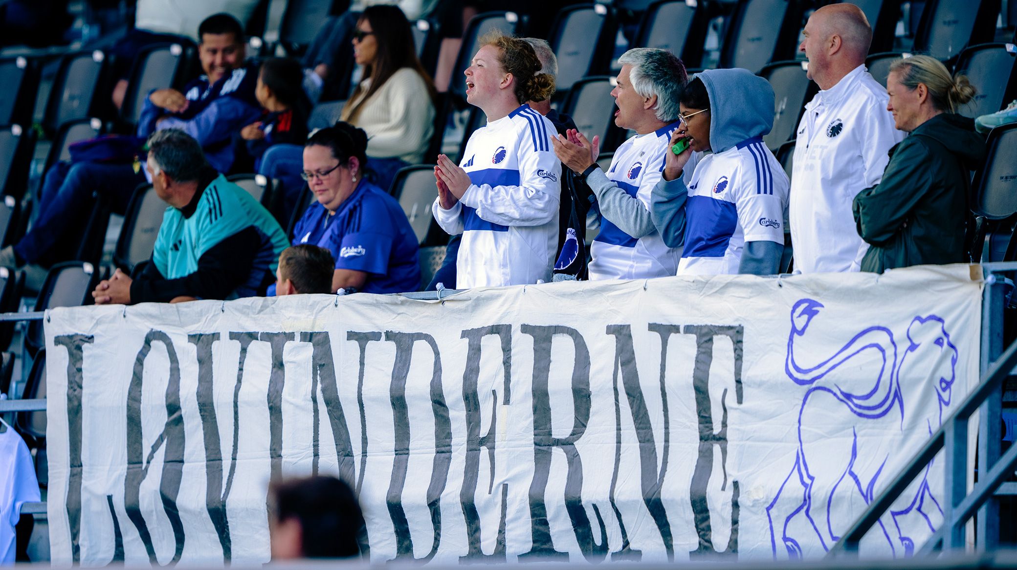 FCK-fans i Vanløse Idrætspark