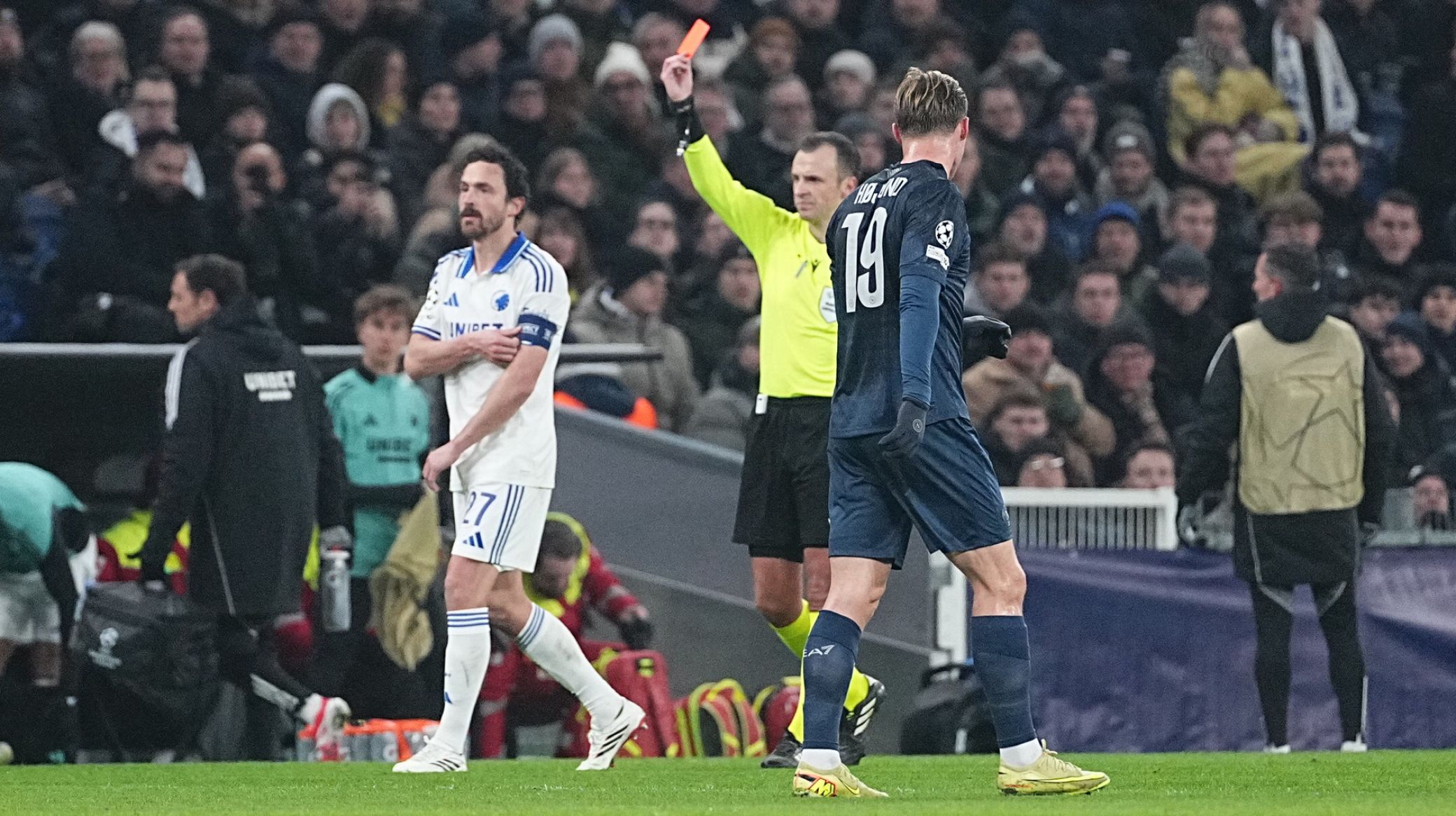 Rødt kort til Thomas Delaney