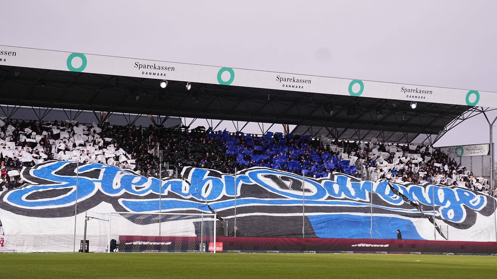 Tifo fra FCK-fansene i Odense