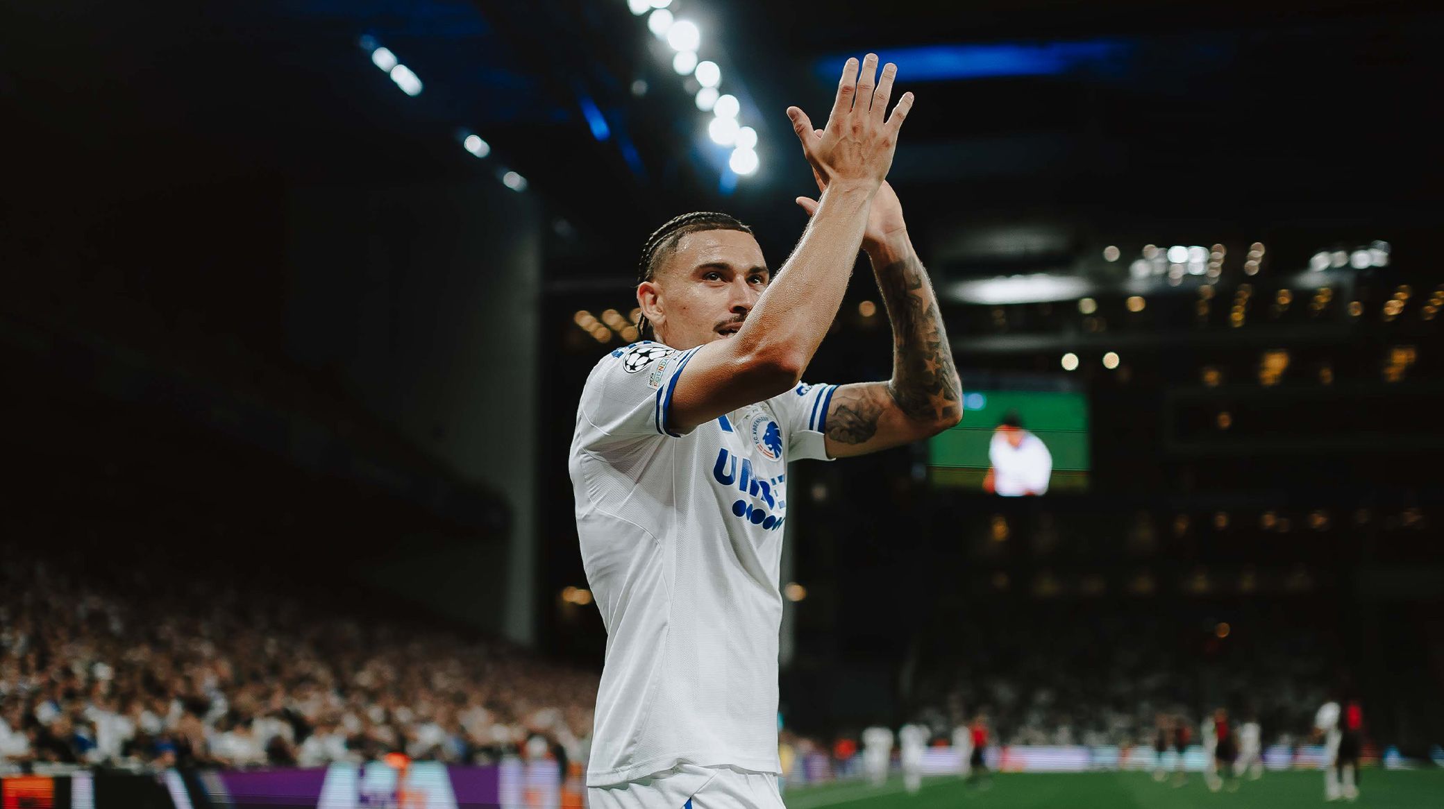 Jordan Larsson takker af i FCK