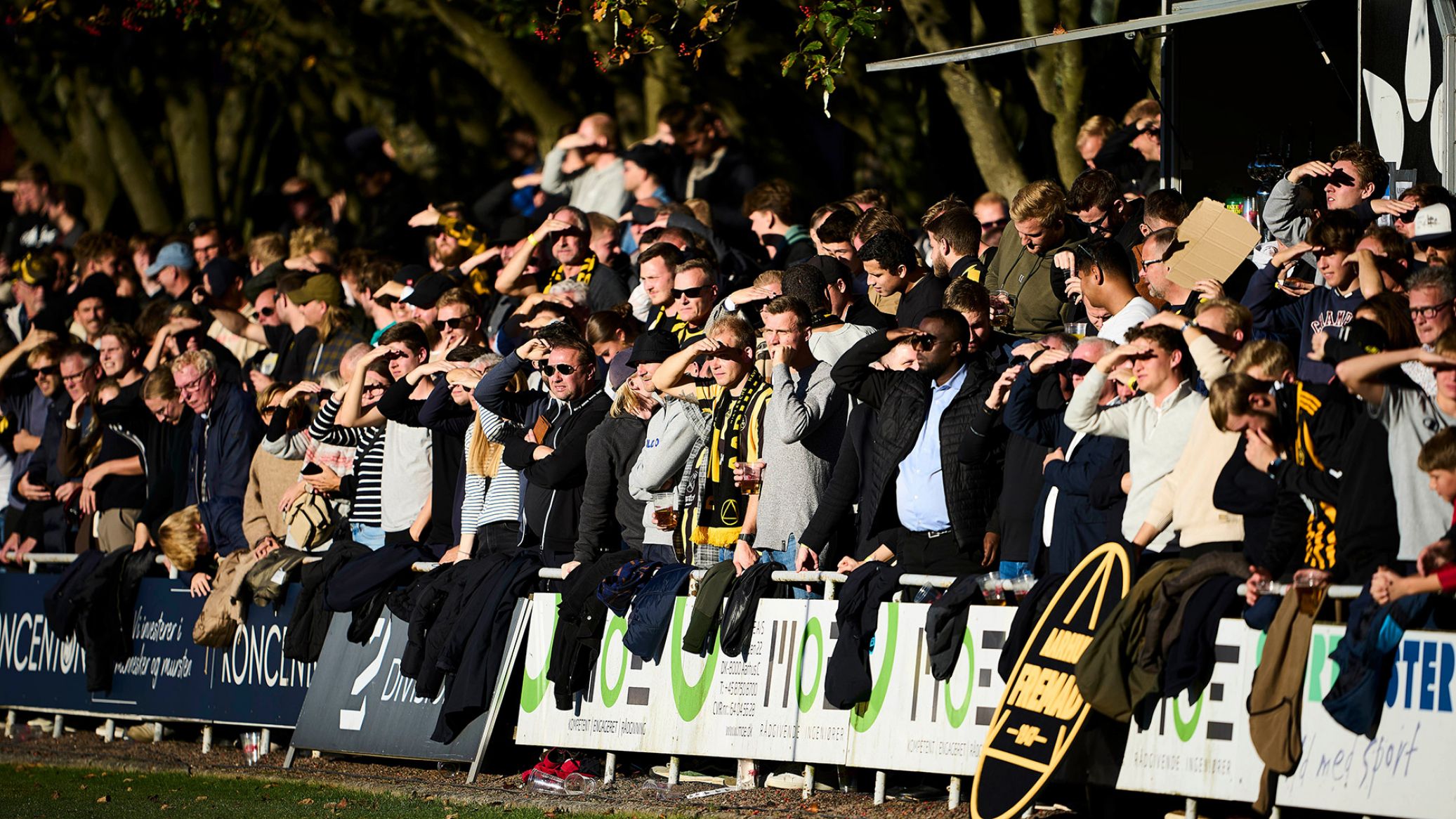 Aarhus Fremad-fans på Riisvangen Stadion
