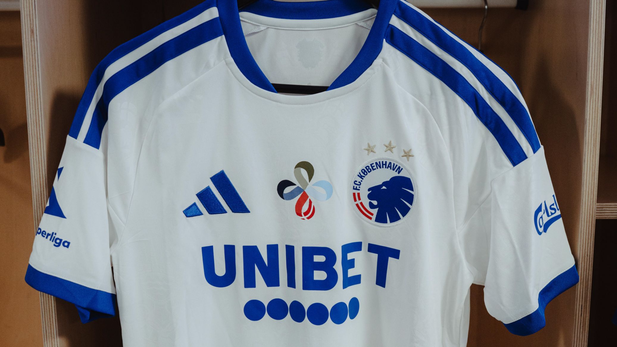 F.C. København-hjemmebanetrøje med Veteran Match-logo