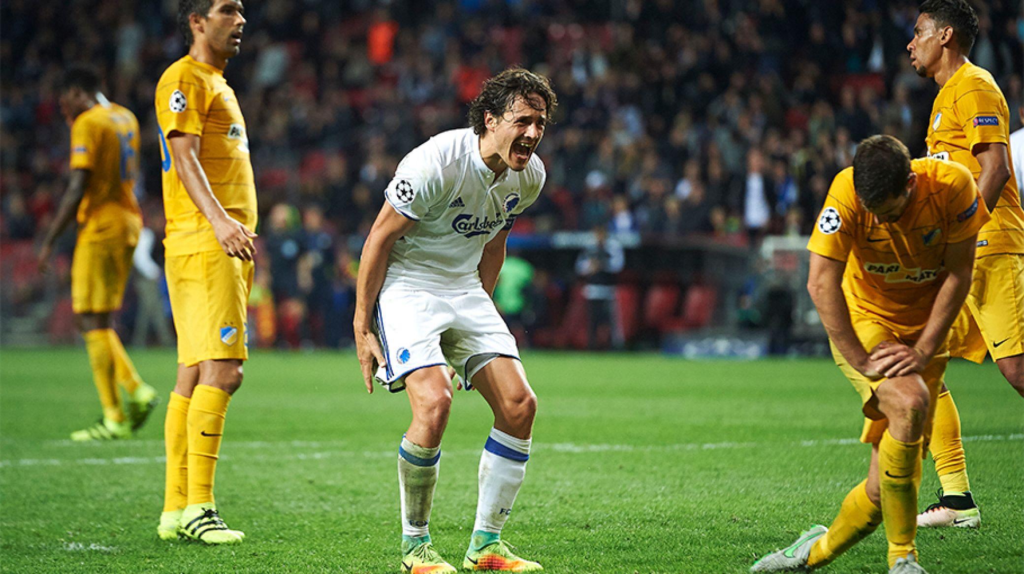 Thomas Delaney suffers broken collar bone in clash with Club Brugge - Get Belgian & Dutch Football News