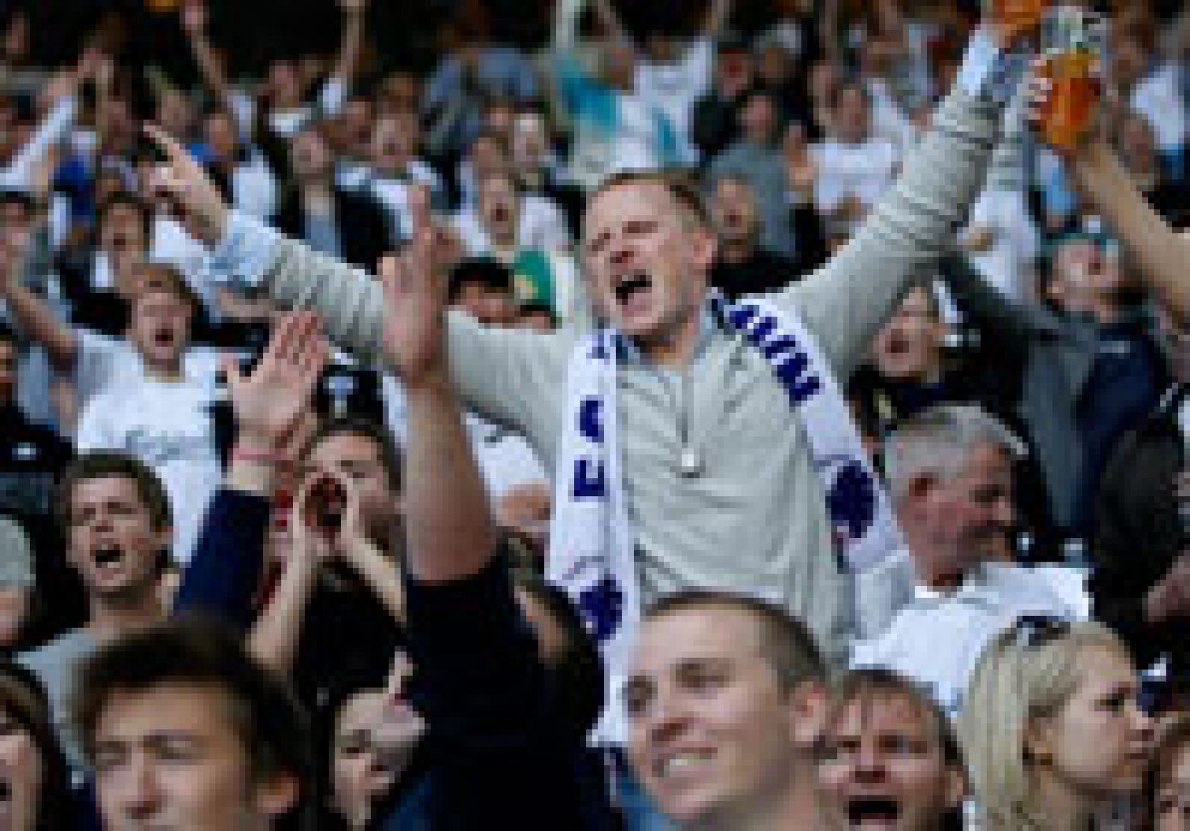 FCK-fans går pokalmarch fra Rådhuspladsen til PARKEN | F.C.