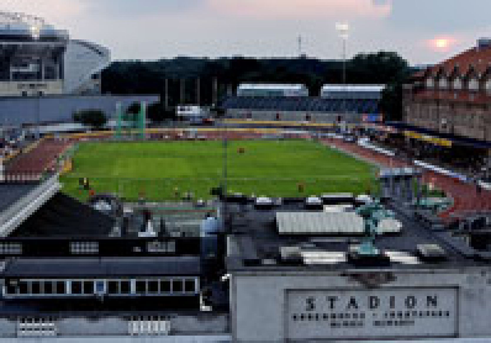 Lyngbykamp spilles på Østerbro Stadion