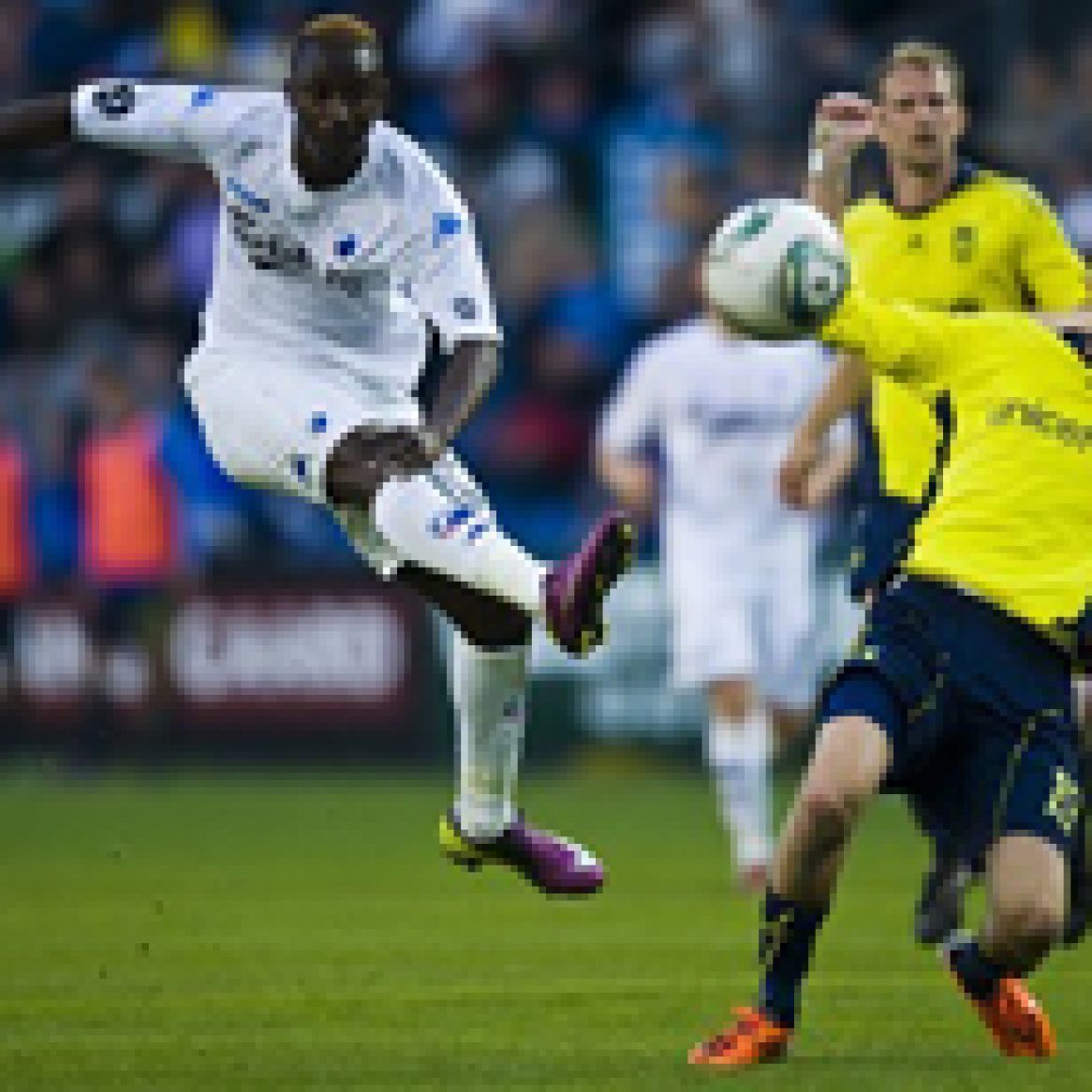 N'Doye extends Copenhagen contract