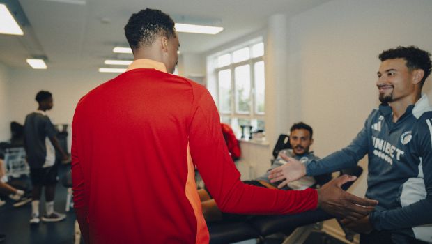 Nathan Trott og Jordan Larsson