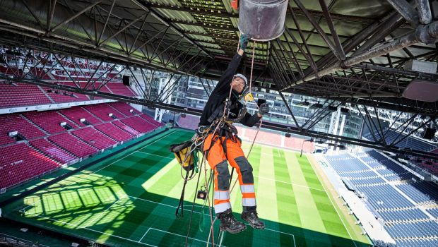 Tagrenovering i Parken