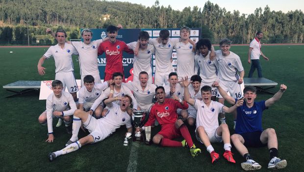 U17 fejrer turneringssejren i Portugal
