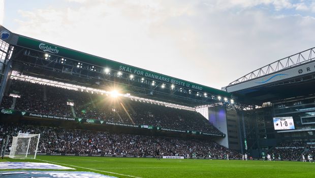 C-tribunen i Parken