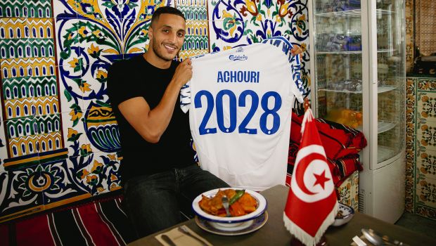 Elias Achouri forlænger sin kontrakt med F.C. København til 2028