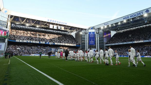 Indmarch i Parken
