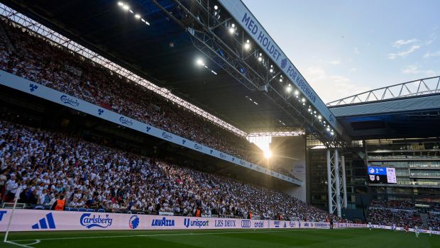 Nedre C-tribunen i Parken