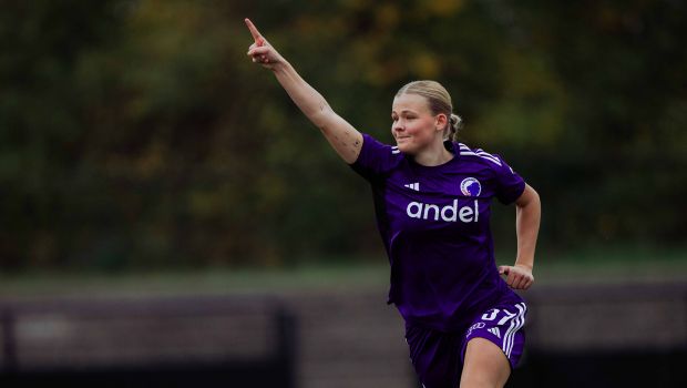 Thea Rhode jubler efter sit mål mod Østerbro.