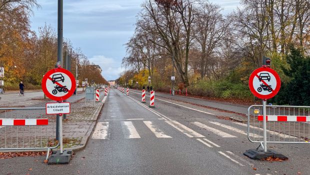 Vejarbejde på Øster Alle mellem Parken og Edel Sauntes Alle