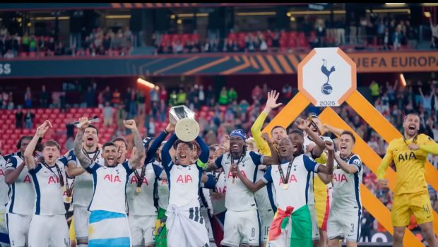 Tottenham fejrer Europa League-titlen i foråret 2025