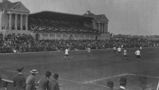 Stævnet mod Sheffield Wednesday i Københavns Idrætspark 1911