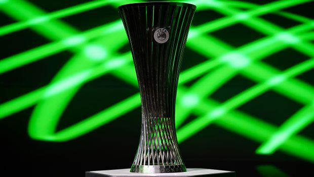 UEFA Conference League-trofæet