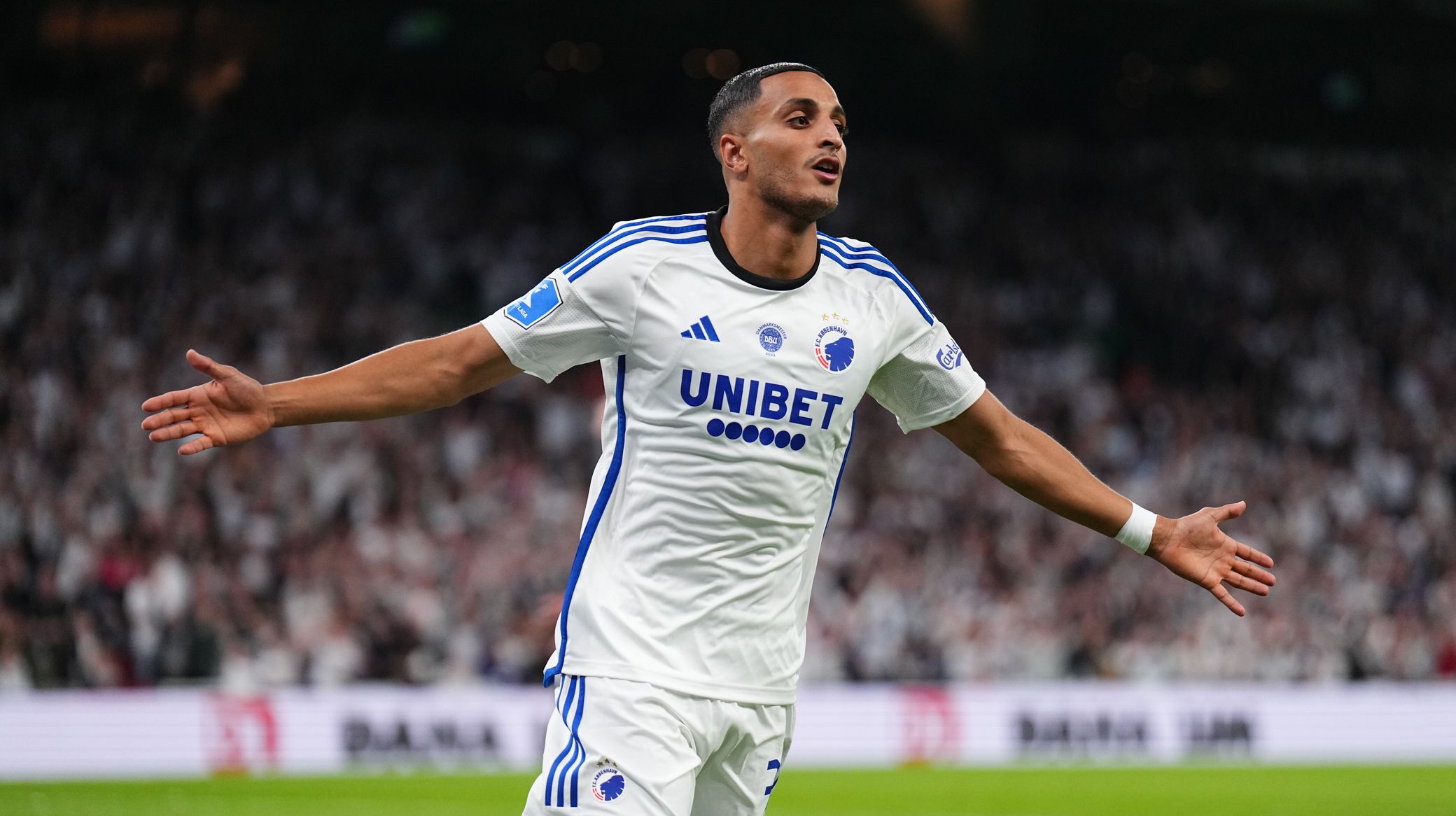 Elias Achouri Midtbane F.C. København