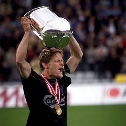 Michael Mio Nielsen, anfører 2001