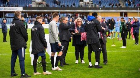 Overrækkelse af bronzemedaljer