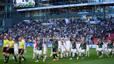 Indmarch i Parken